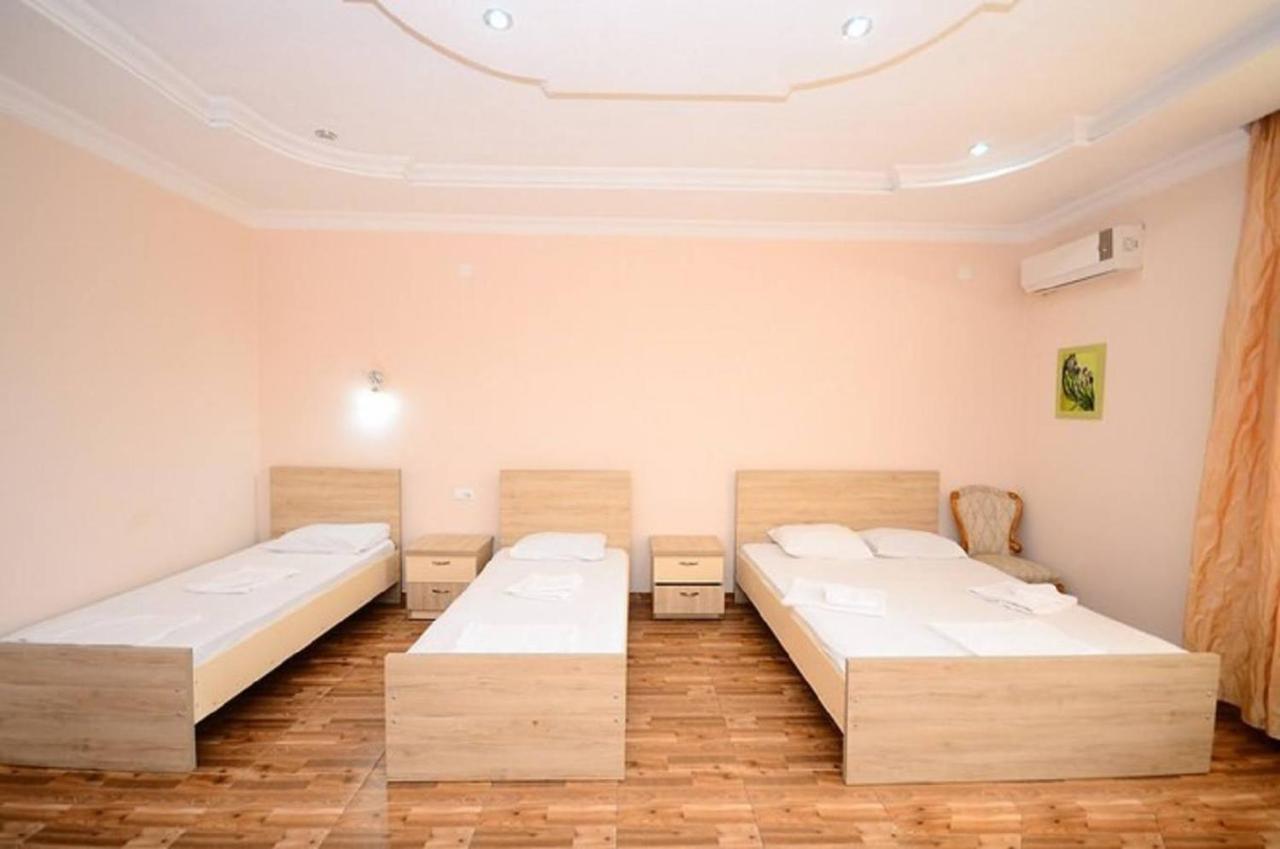 Hotel Nine Brothers Махинджаури Экстерьер фото